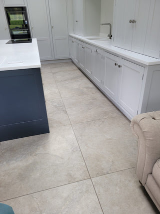 Travertine Sabbia Natural Porcelain image 3