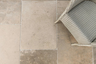 Chateaux Gris Antiqued Limestone image 3