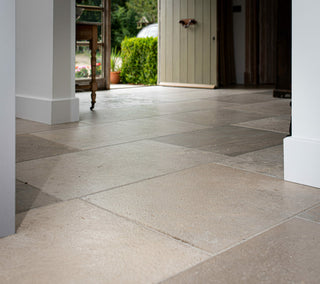 Chateaux Gris Antiqued Limestone image 8