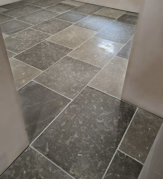 Marino Honed &amp; Tumbled Limestone image 1