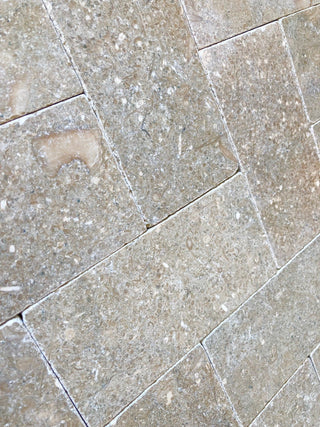 Olivestone Tumbled Limestone Bricks image 2