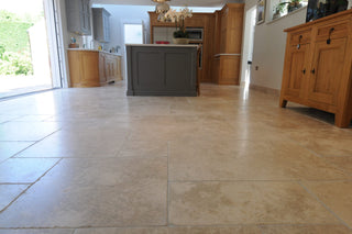 Palermo Honed &amp; Tumbled Limestone image 5