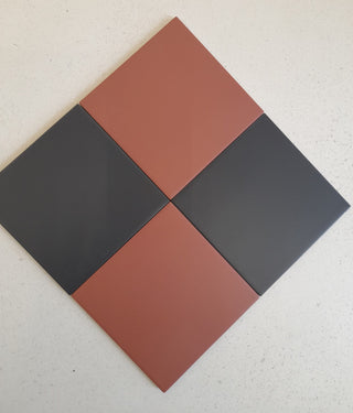 Victorian Pastello Rusty Red &amp; Black Swan Chequer Porcelain image 2