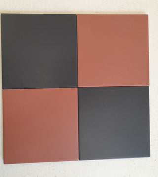 Victorian Pastello Rusty Red &amp; Black Swan Chequer Porcelain image 3