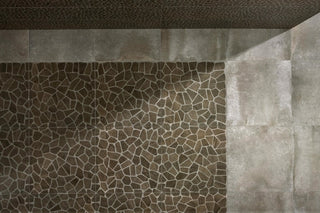Saturn Giraffe Facet Pewter Smoke Natural Porcelain (Sample) image 1