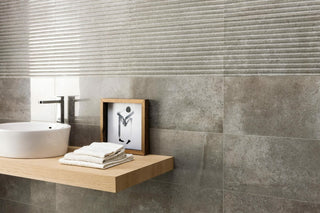 Saturn Polished Pewter Smoke Porcelain (Sample) image 2