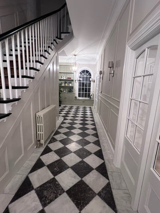 Piazzetta Tumbled Chequer White & Nero Marble image 4