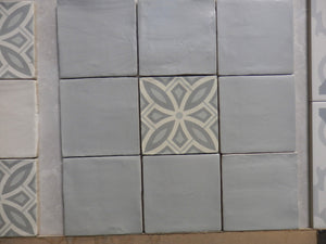 Venice Grey Pearl Base Décor Porcelain (Sample) image 1