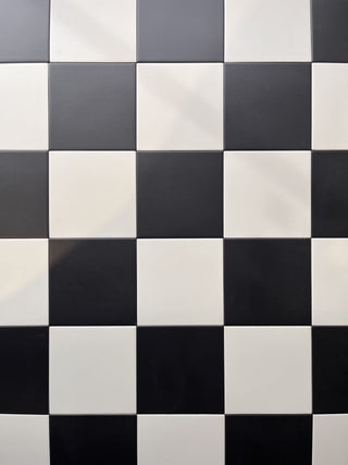 Victorian Pastello Antique Cream and Black Chequer Porcelain image 4