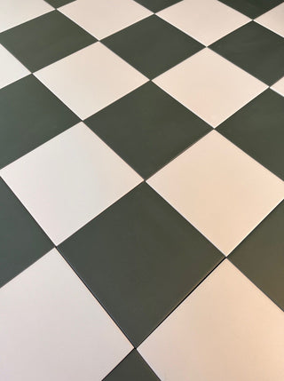 Victorian Pastello Antique Cream and Green Chequer Porcelain image 4