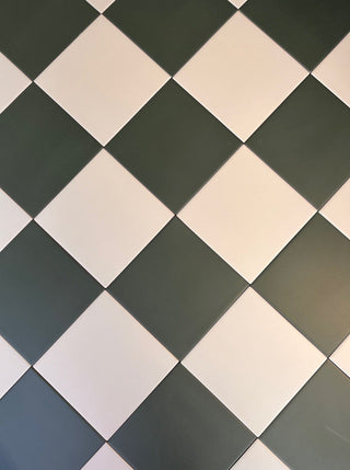 Victorian Pastello Antique Cream and Green Chequer Porcelain image 2