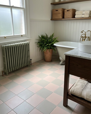 Victorian Pastello Dutch White and Blush Chequer Porcelain