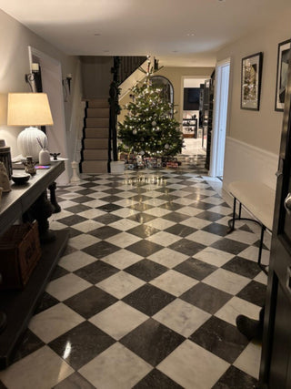 Piazzetta Tumbled Chequer White & Nero Marble image 5